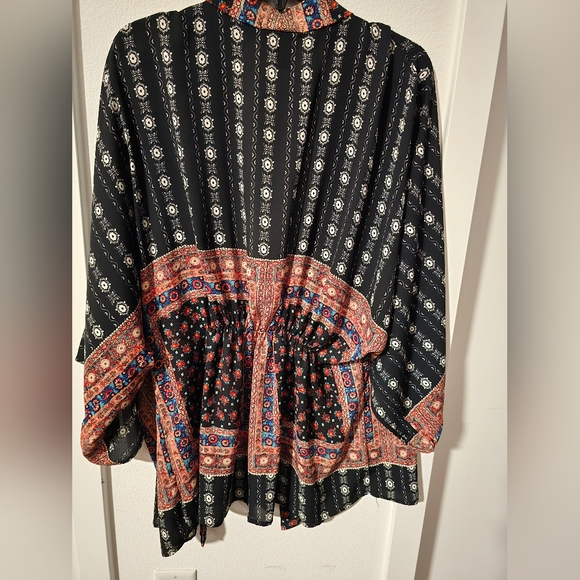 Coachella Kimono Vibes - Picture 2 of 8